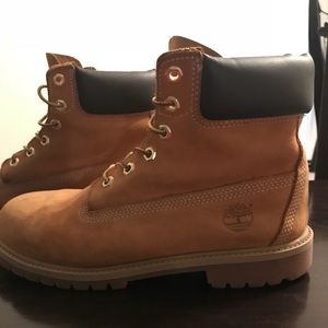 Men wheat timberlands